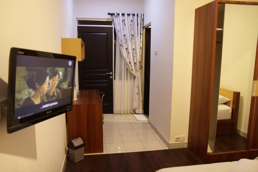 Hotel Lotus Bandung Habitación foto