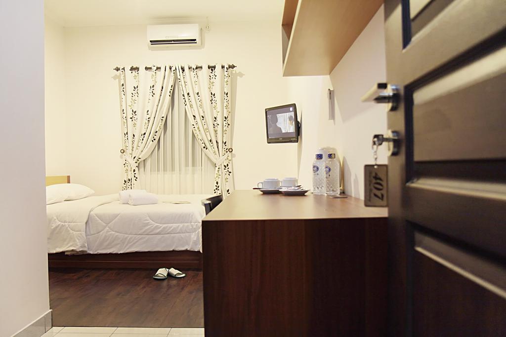 Hotel Lotus Bandung Habitación foto